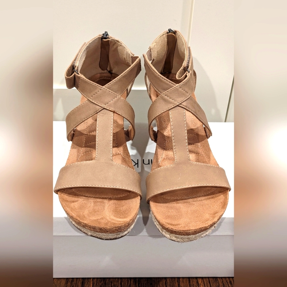 Women's sandals